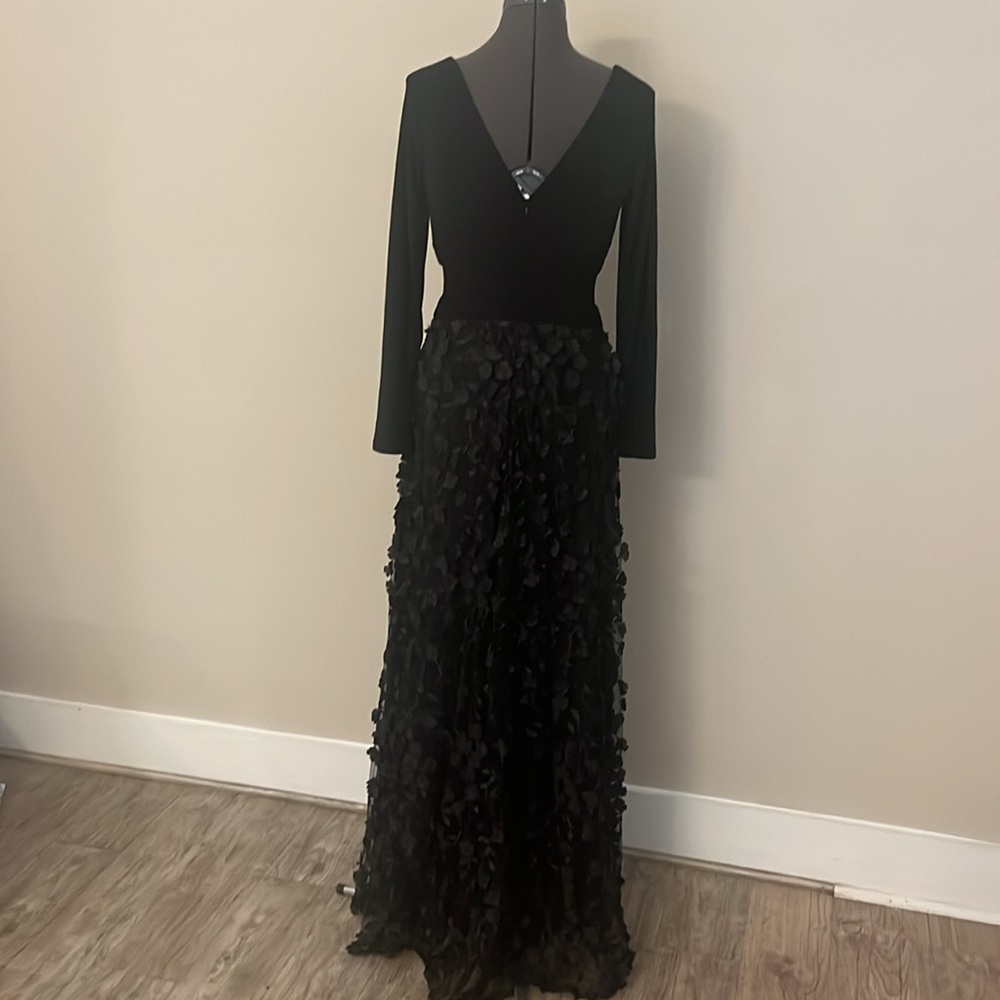 Xscape Black Long Sleeve V-Neck Evening Gown - Picture 6 of 12